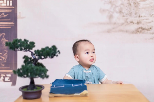 澧县宝宝喊肚子疼怎么回事